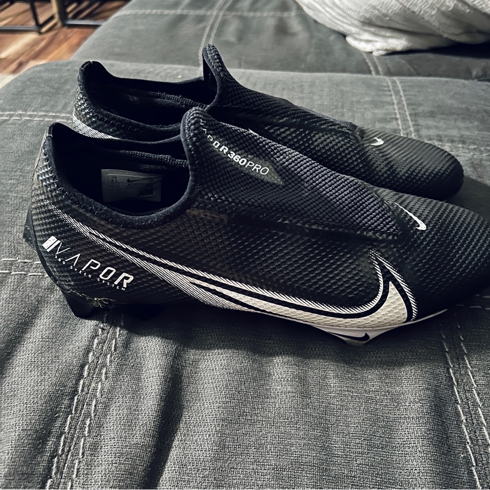 Nike Vapor 360 Pro Football Cleats | Size 8.5